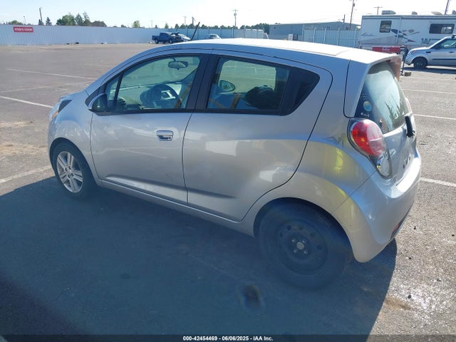 Chevrolet ll0 2014 KL8CB6S95EC453597 Image 3