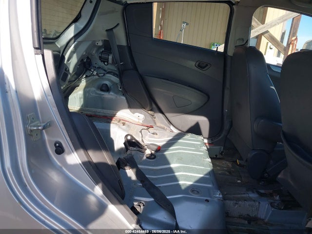 Chevrolet ll0 2014 KL8CB6S95EC453597 Image 8