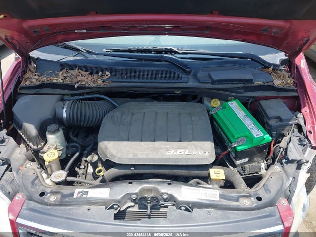 2C4RC1BG0ER348408 Chrysler Town and Country