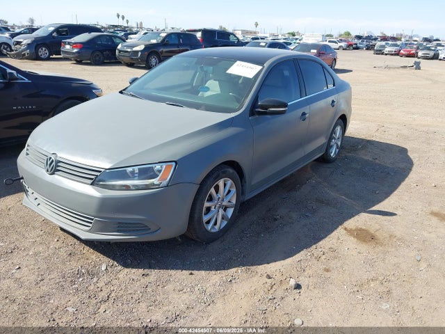 3VWD17AJ3EM420318 Volkswagen Jetta
