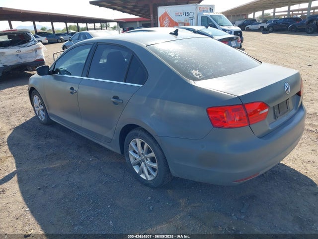 3VWD17AJ3EM420318 Volkswagen Jetta