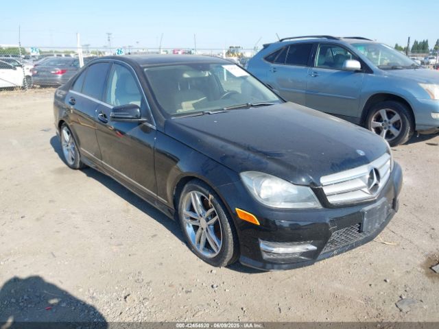 2013 MERCEDES-BENZ C 250 WDDGF4HB9DR274623
