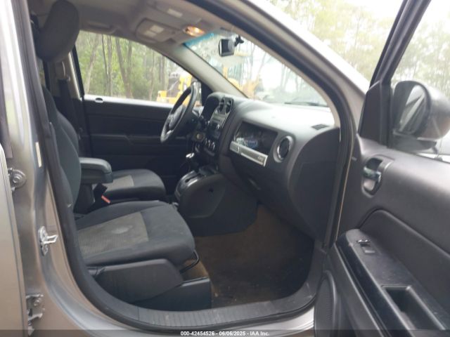 1C4NJCBA1GD665471 Jeep Compass Sport