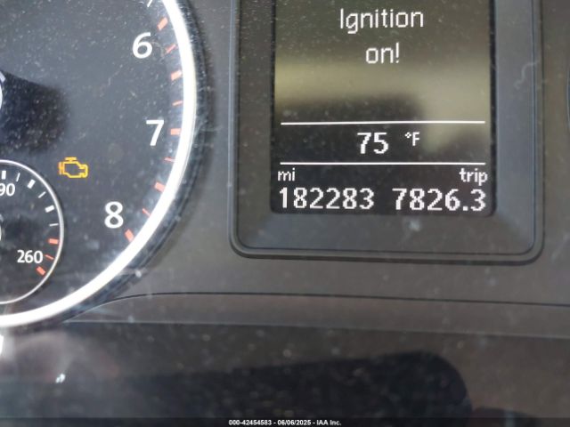 WVGAV7AX4FW603111 Volkswagen TIGUAN SE