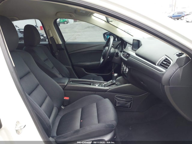 JM1GJ1U59G1408766 Mazda py