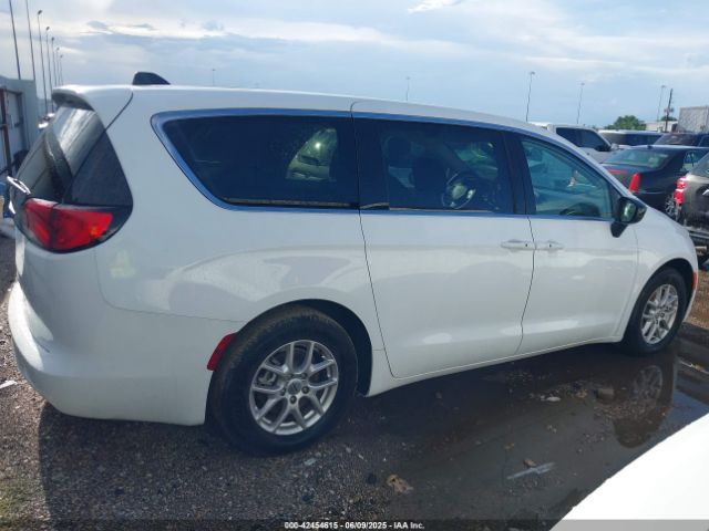 2C4RC1CG0RR176918 Chrysler Voyager Lx
