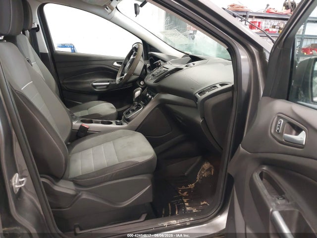 1FMCU9G94EUA15591 Ford ESCAPE SE