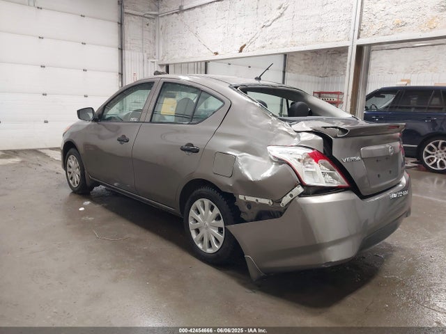 Nissan Versa 2016 3N1CN7AP1GL911313 Image 3