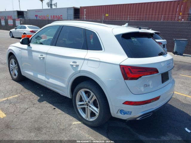 2021 AUDI Q5 WA1G2AFY9M2040612 Photo 2