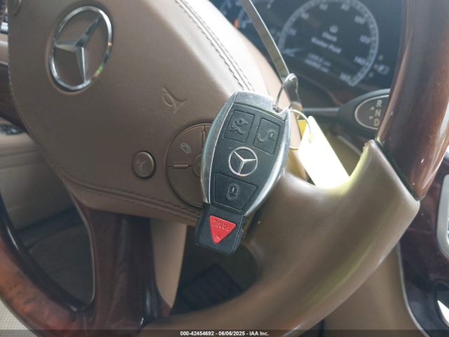 2011 MERCEDES-BENZ S 550 WDDNG7BBXBA402927 Photo 10