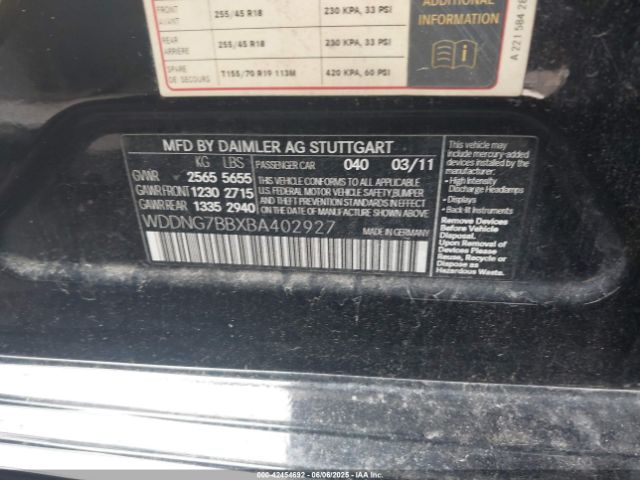 2011 MERCEDES-BENZ S 550 WDDNG7BBXBA402927 Photo 8