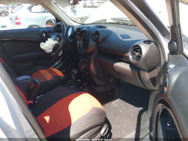 2016 MINI COUNTRYMAN WMWZC5C56GWU02046 Photo 4