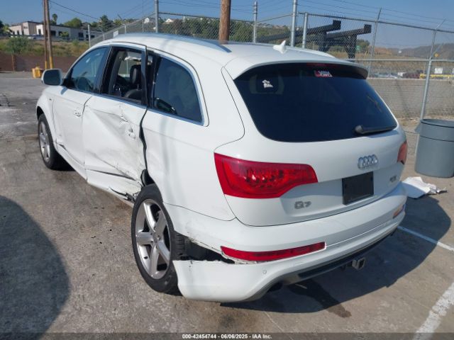 2014 AUDI Q7 WA1DGAFE2ED010013 Photo 2