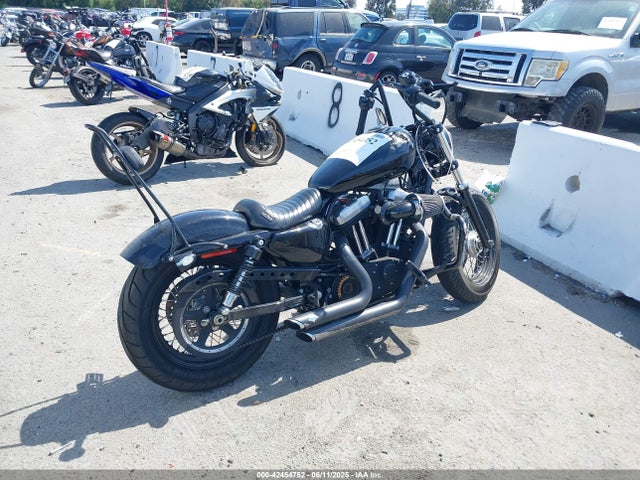 2011 HARLEY-DAVIDSON XL1200 1HD1LC312BC411563 Photo 3