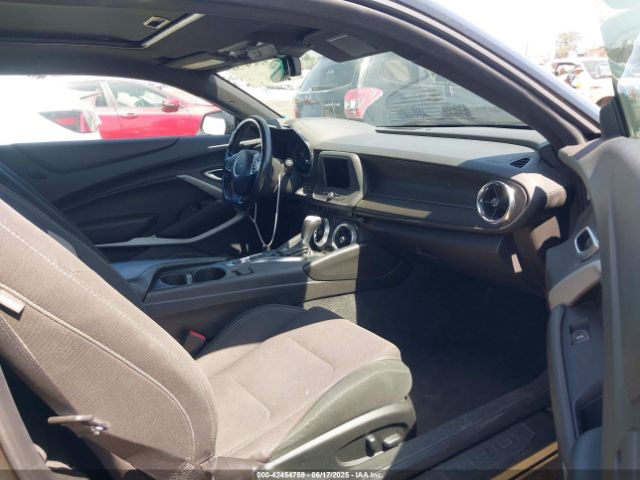 2022 CHEVROLET CAMARO 1G1FB1RX1N0119914 Photo 4