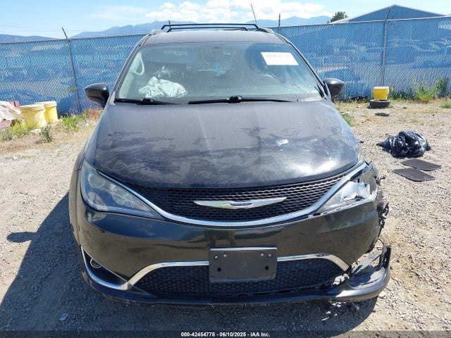 Chrysler Pacifica 2019 2C4RC1BG2KR603460 Image 13