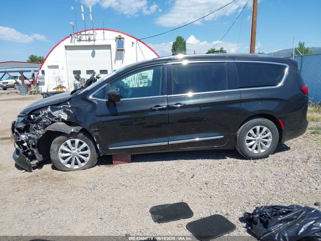 Chrysler Pacifica 2019 2C4RC1BG2KR603460 Image 15