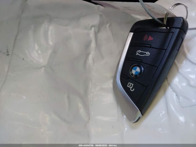 2022 BMW X1 WBXJG7C07N5U49595 Photo 10