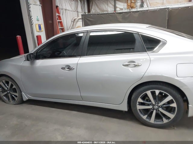 1N4AL3AP6HC285604 Nissan 2017