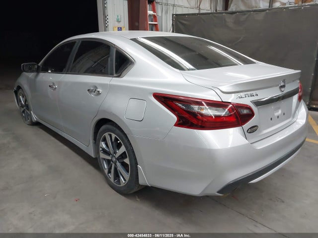 1N4AL3AP6HC285604 Nissan 2017