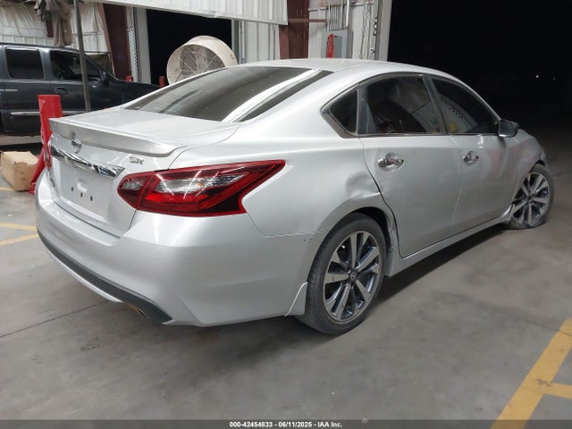 1N4AL3AP6HC285604 Nissan 2017