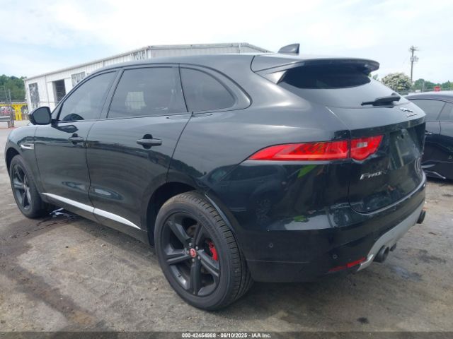 2017 JAGUAR F-PACE SADCM2BV0HA082392 Photo 2