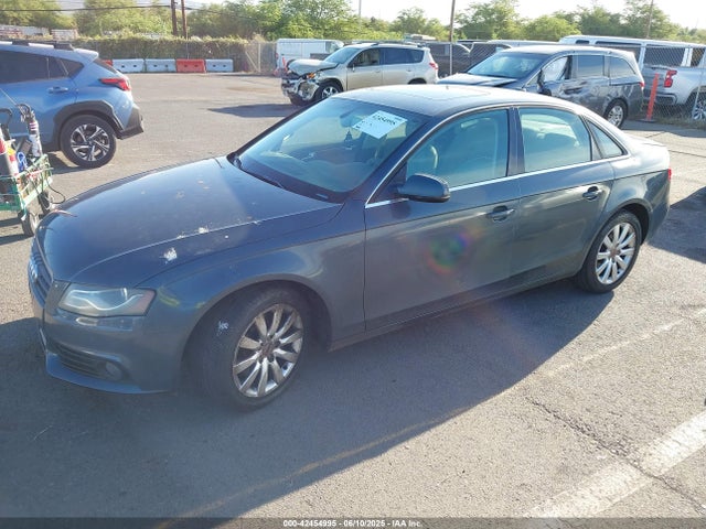 2010 AUDI A4 WAUEFAFL4AN033080 Photo 1