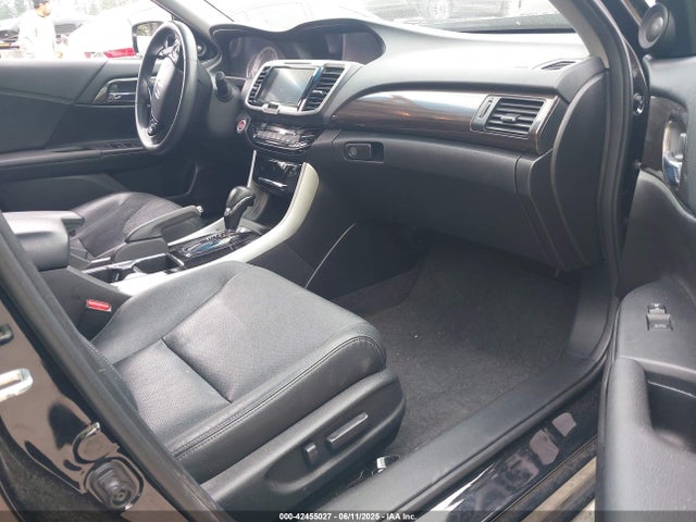 1HGCR2F89HA055503 Honda k24w1