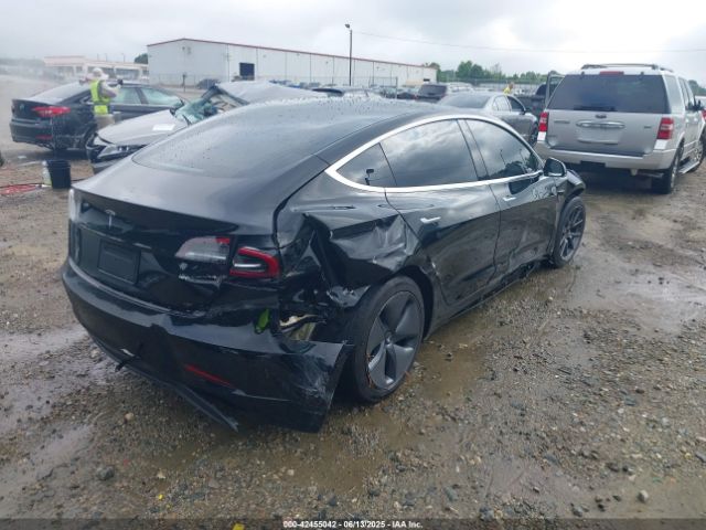 2019 TESLA MODEL 3 5YJ3E1EA8KF399881 Photo 3