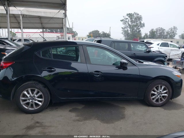 Mazda pe 2018 3MZBN1K74JM205083 Image 13