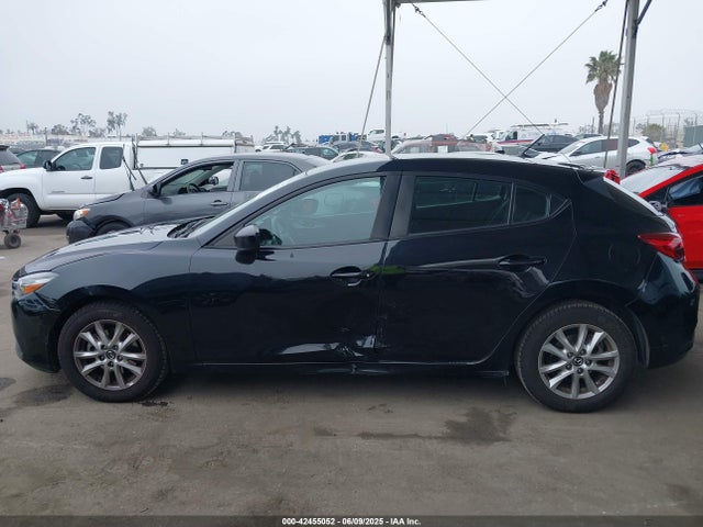 Mazda pe 2018 3MZBN1K74JM205083 Image 14