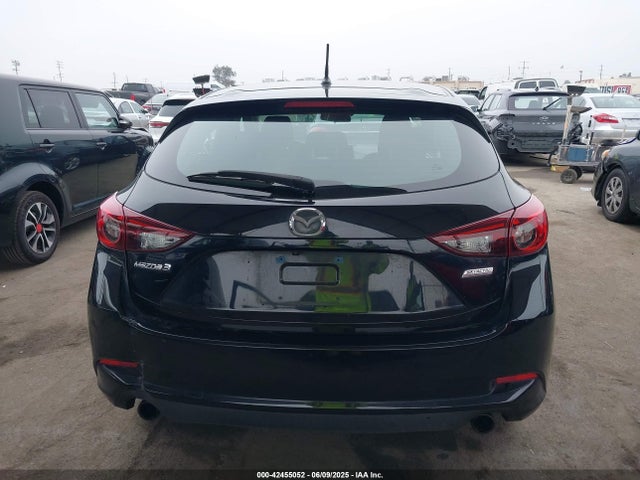 Mazda pe 2018 3MZBN1K74JM205083 Image 16