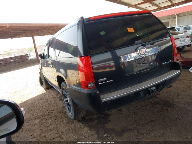 2011 CADILLAC ESCALADE ESV 1GYS4KEFXBR333899 Photo 2