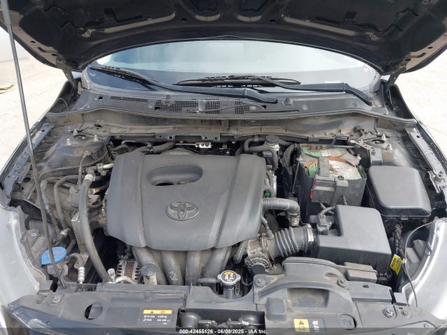 3MYDLBYV8JY305517 Toyota YARIS IA