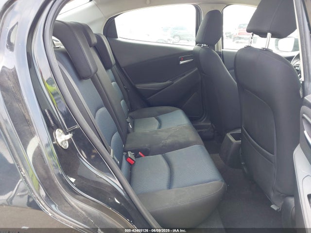 3MYDLBYV8JY305517 Toyota YARIS IA