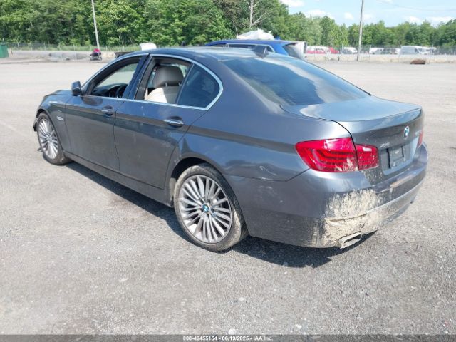 2016 BMW 550I WBAKP9C54GD980154 Photo 2