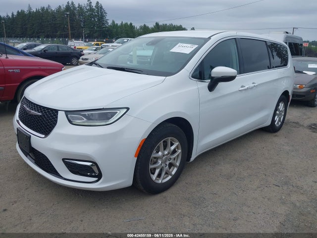 Chrysler Pacifica Touring L 2023 2C4RC1BG8PR620092 Image 2