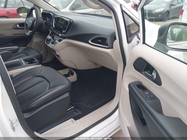 Chrysler Pacifica Touring L 2023 2C4RC1BG8PR620092 Image 5