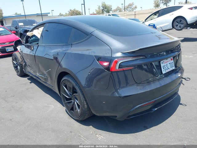 2025 TESLA MODEL 3 5YJ3E1ET7SF962162 Photo 2