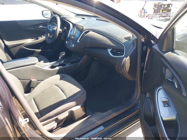 1G1ZD5ST9PF240924 Chevrolet Malibu Fwd 1lt