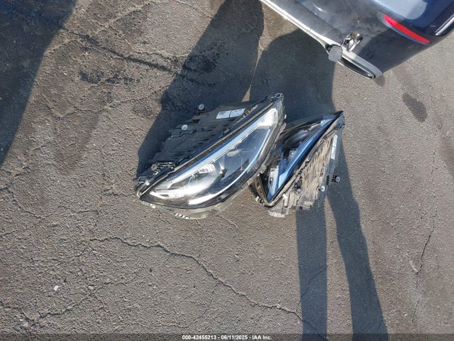 W1K6G6DBXNA132579 Mercedes-Benz m256