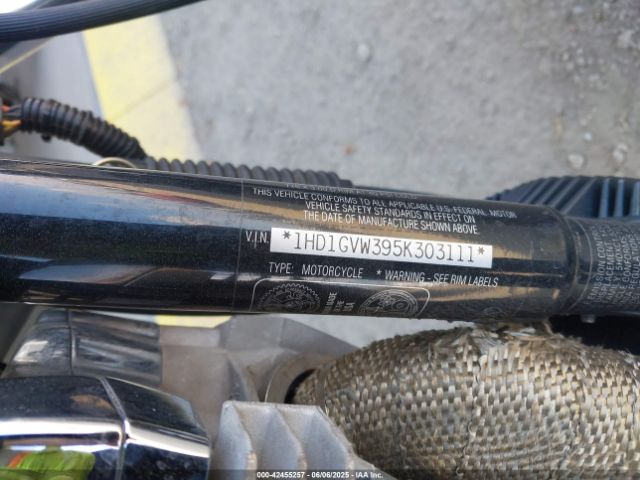 2005 HARLEY-DAVIDSON FXDCI 1HD1GVW395K303111 Photo 9