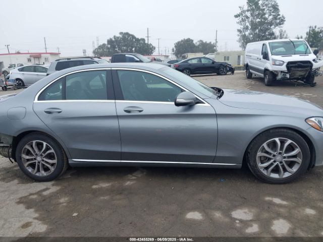 55SWF4JB7FU079353 Mercedes-Benz C 300 Luxury/sport