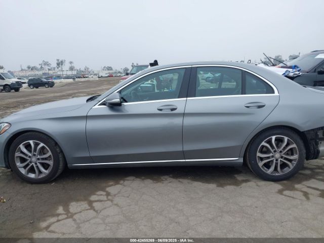 55SWF4JB7FU079353 Mercedes-Benz C 300 Luxury/sport