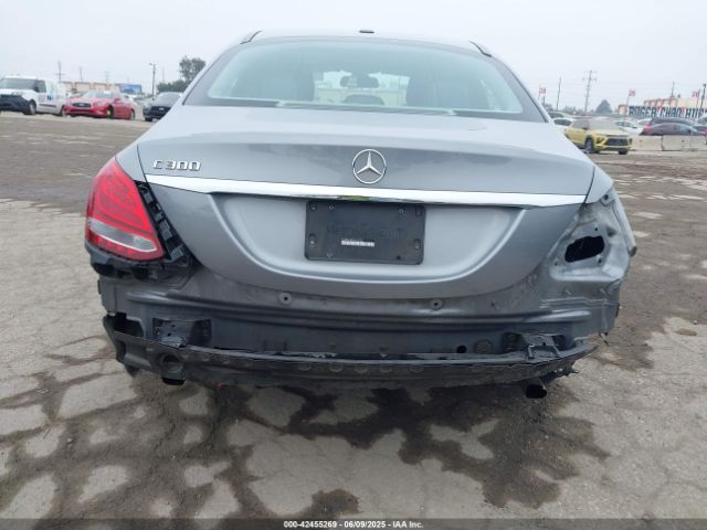 55SWF4JB7FU079353 Mercedes-Benz C 300 Luxury/sport