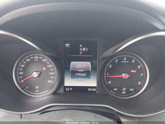 55SWF4JB7FU079353 Mercedes-Benz C 300 Luxury/sport