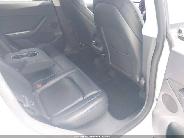2022 TESLA MODEL Y 7SAYGDEEXNF357160 Photo 7