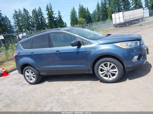 1FMCU9HD7JUB45006 Ford ESCAPE SEL
