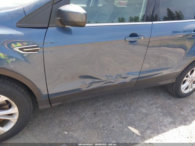 1FMCU9HD7JUB45006 Ford ESCAPE SEL