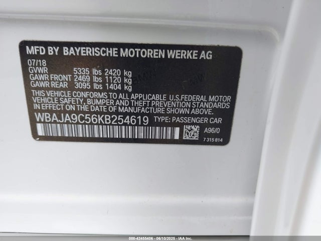 WBAJA9C56KB254619 BMW 2019